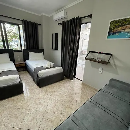 Balbi 34 Sarandë